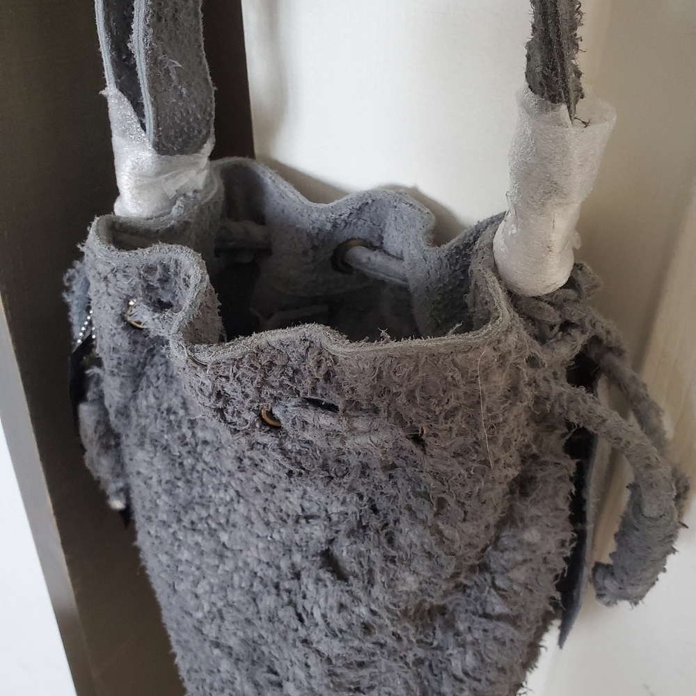 Latico Leathers Grand Crossbody Handbag in Grey NEW! - Picture 6 of 7
